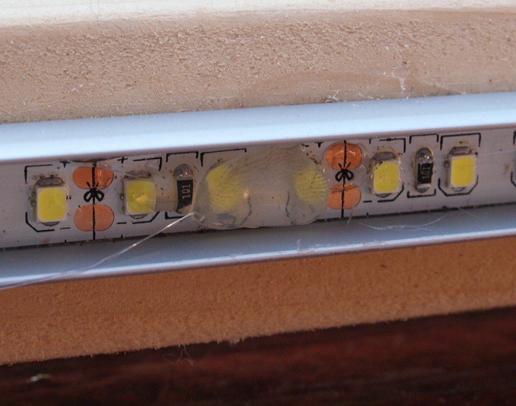 LightboardLED_LagerungGlas01